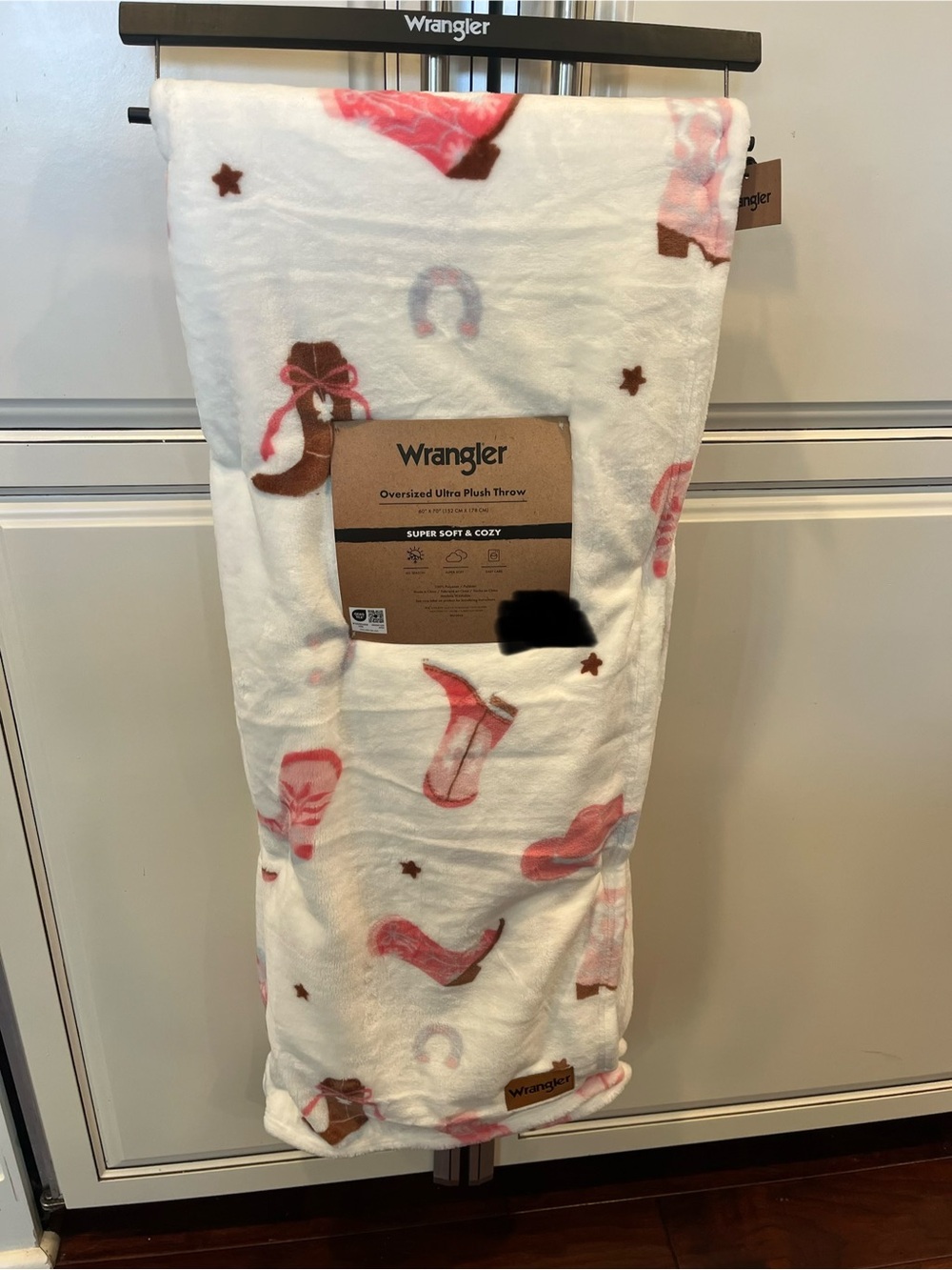 Wrangler Oversized Plush Throw Blanket- Pink & Brown Western Cowboy Boots